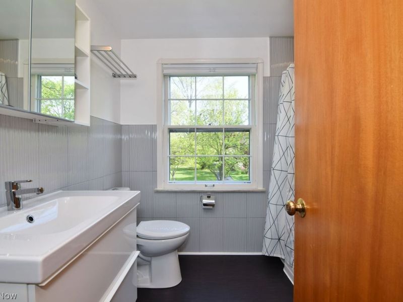 22012 Westchester Road , Shaker Heights, OH 44122 Photo 19