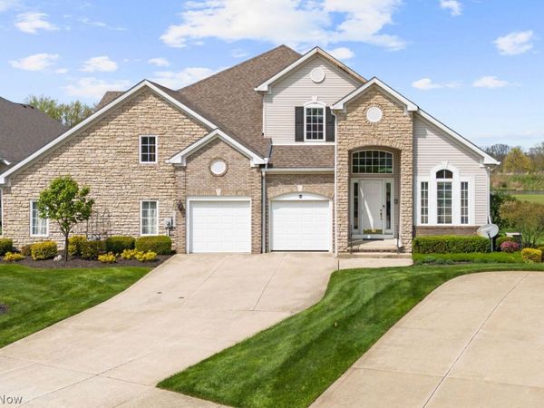 406 E Inverness Drive , Highland Heights, OH 44143