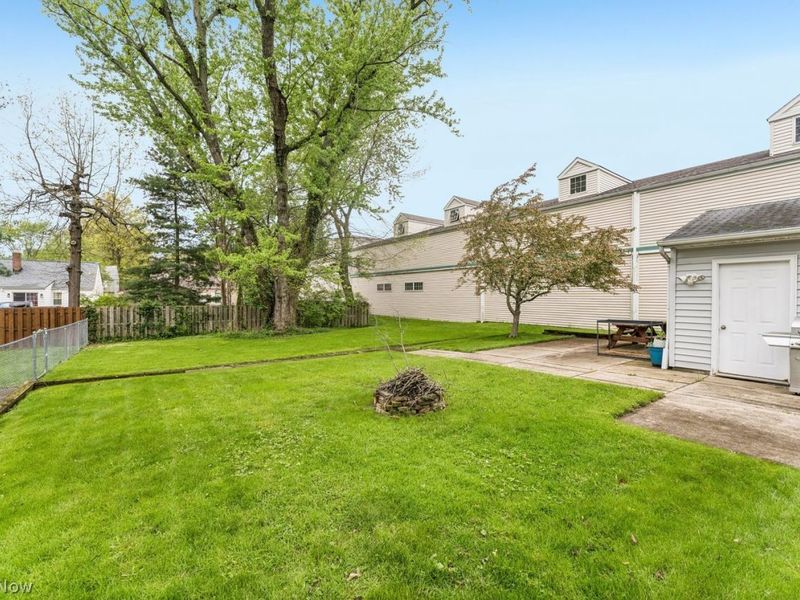 1516 Biltmore Road, Lyndhurst, OH 44124 Photo 40