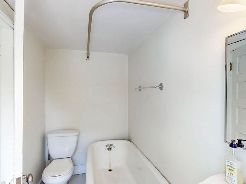 2894 Winthrop Road , Shaker Heights, OH 44120 Photo 40