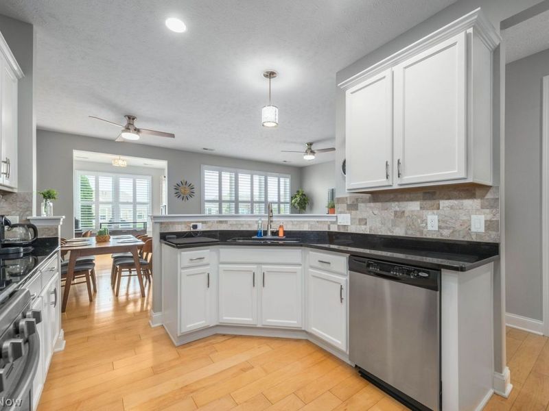 37960 Ashfield Way , North Ridgeville, OH 44039 Photo 11