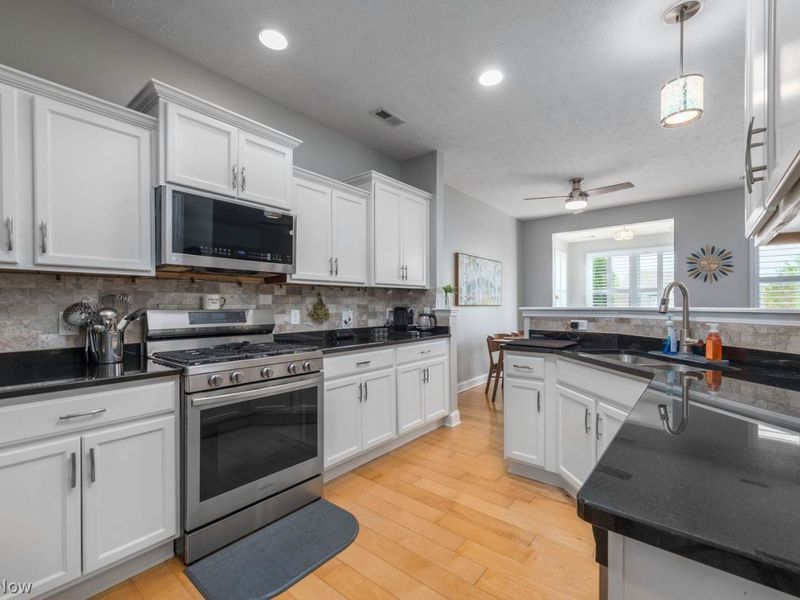 37960 Ashfield Way , North Ridgeville, OH 44039 Photo 12