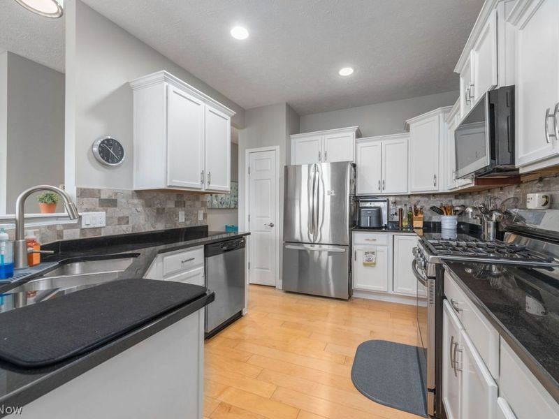 37960 Ashfield Way , North Ridgeville, OH 44039 Photo 13