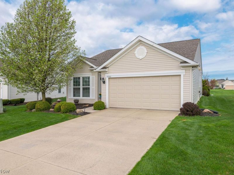 37960 Ashfield Way , North Ridgeville, OH 44039 Photo 3