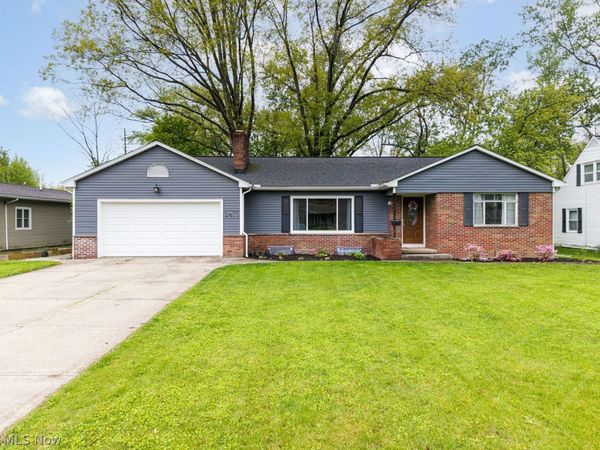 2476 Thurmont Road , Akron, OH 44313