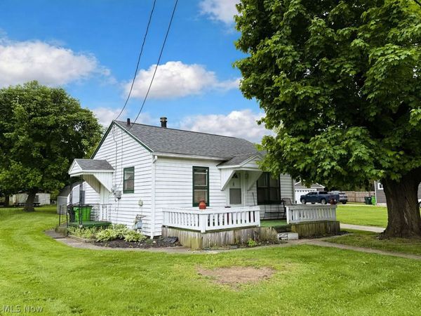 289 Edward Avenue , Barberton, OH 44203