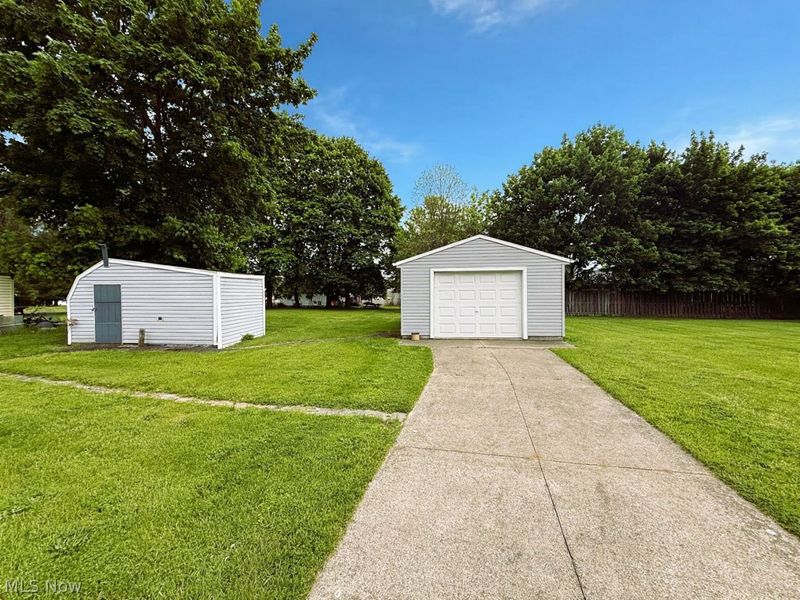 289 Edward Avenue, Barberton, OH 44203 Photo 16