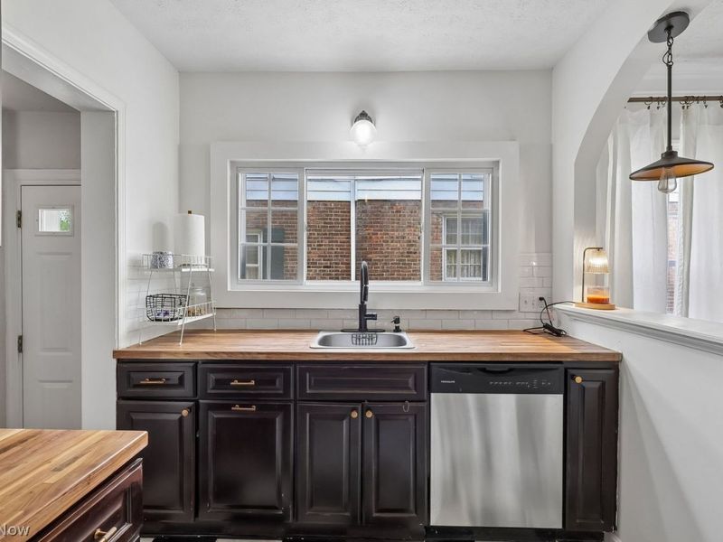 3543 Townley Road , Shaker Heights, OH 44122 Photo 12