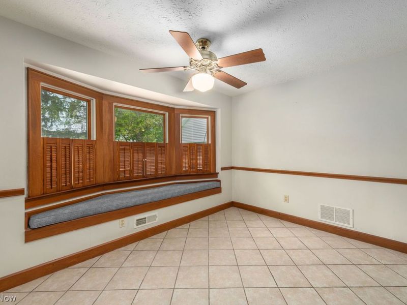 32530 Lake Road , Avon Lake, OH 44012 Photo 16