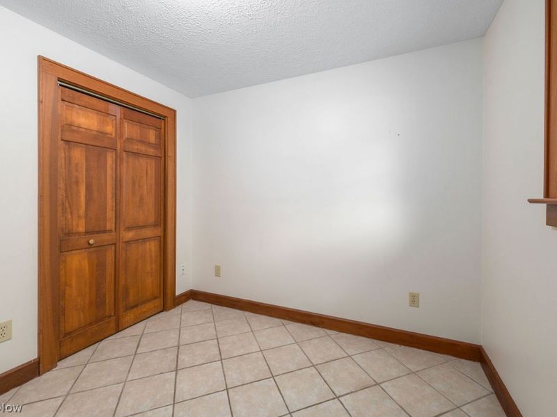 32530 Lake Road , Avon Lake, OH 44012 Photo 21