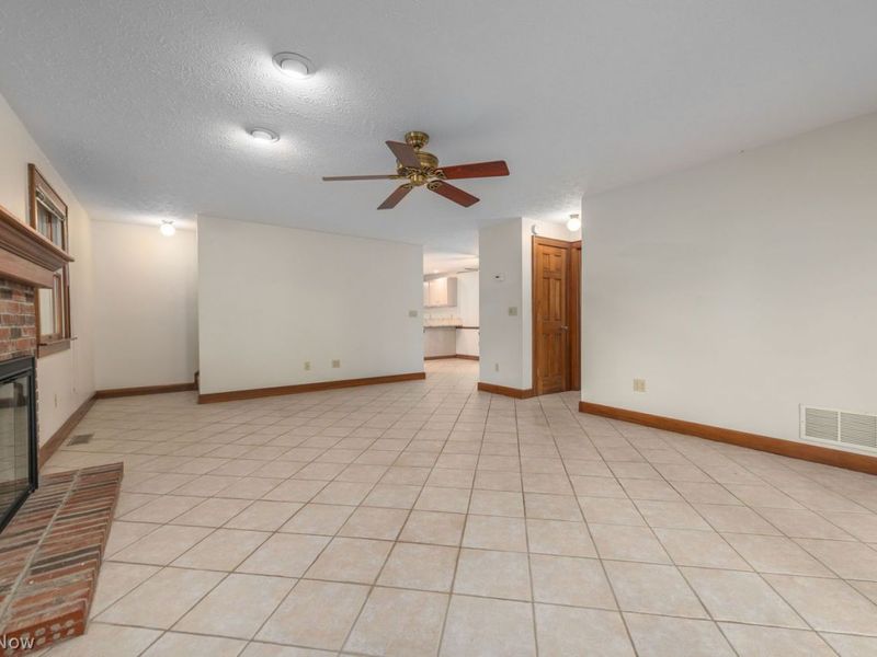 32530 Lake Road , Avon Lake, OH 44012 Photo 25