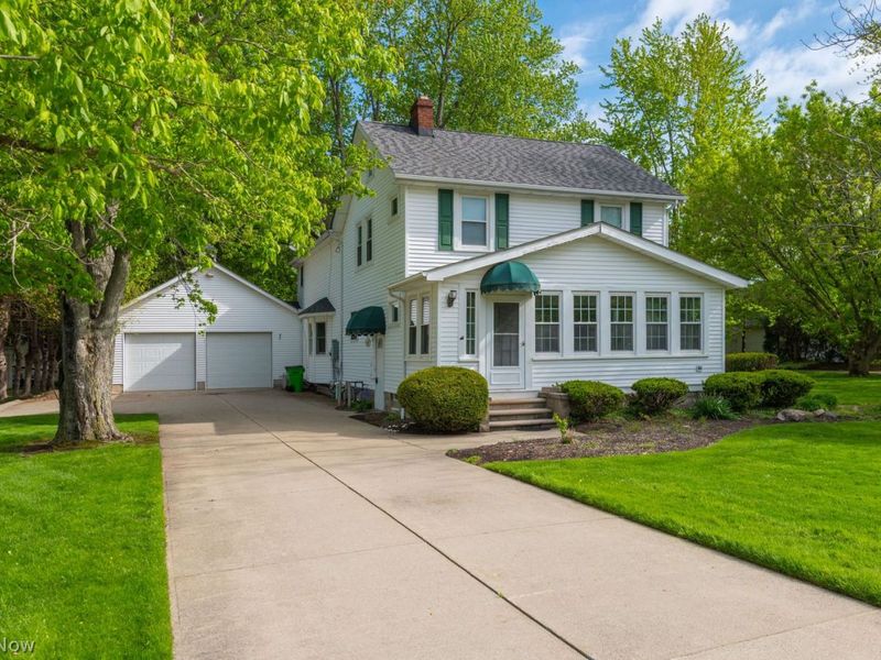 32530 Lake Road , Avon Lake, OH 44012 Photo 3