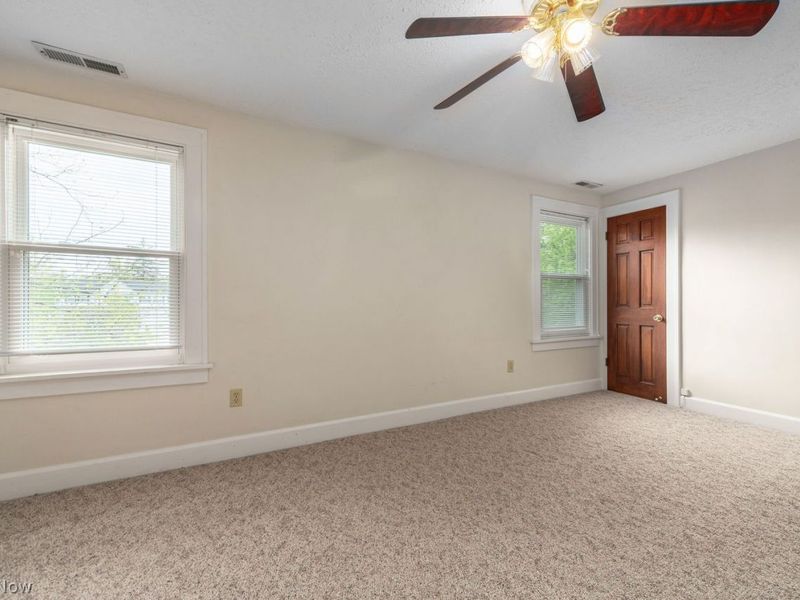32530 Lake Road , Avon Lake, OH 44012 Photo 38