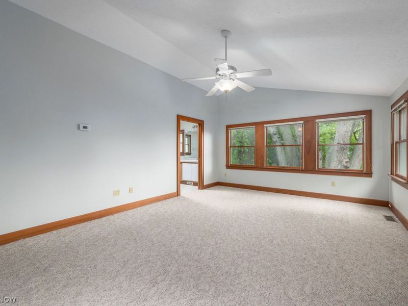 32530 Lake Road , Avon Lake, OH 44012 Photo 45