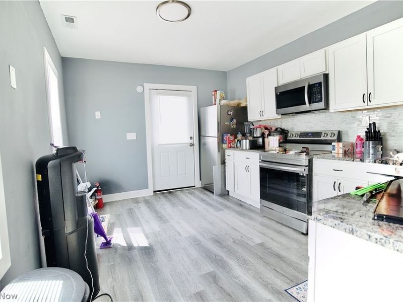3404 W 49th Street, Cleveland, OH 44102 Photo 16