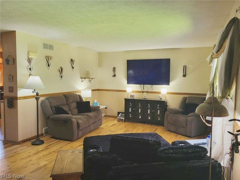 25 Oak Drive, Dillonvale, OH 43917 Photo 8