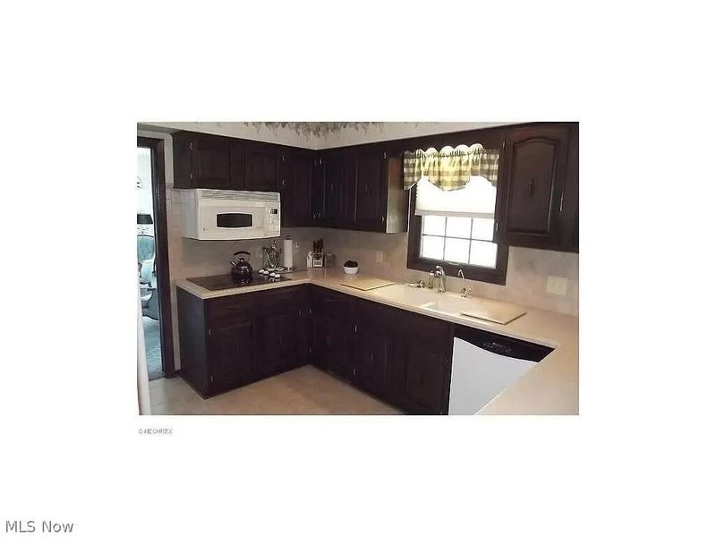 1120 W Milton Street, Alliance, OH 44601 Photo 7