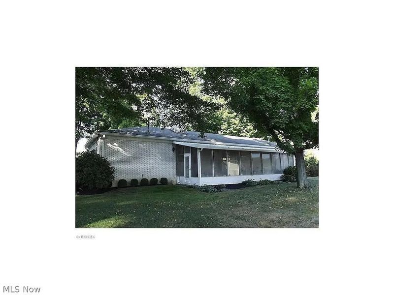1120 W Milton Street, Alliance, OH 44601 Photo 8
