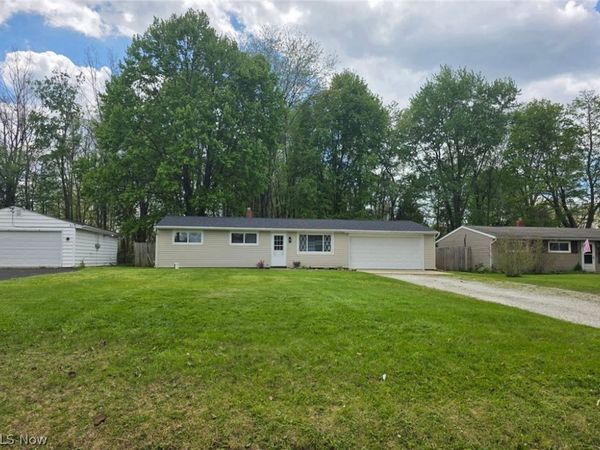 3070 Polly Road , Ravenna, OH 44266