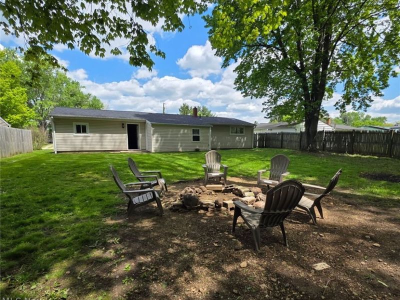 3070 Polly Road, Ravenna, OH 44266 Photo 4