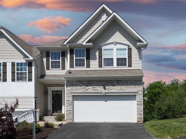 512 Isabella Ct. , Coraopolis, PA 15108