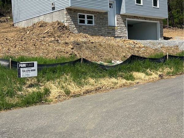 102 Cedar Alley, Muse, PA 15350
