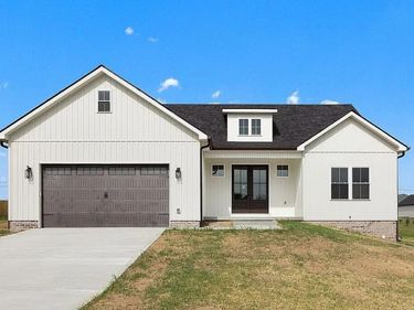 925 Meadow Lane, Harrodsburg, KY 40330