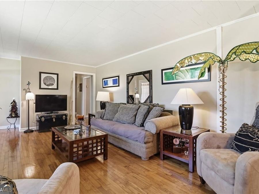 Property Image 6