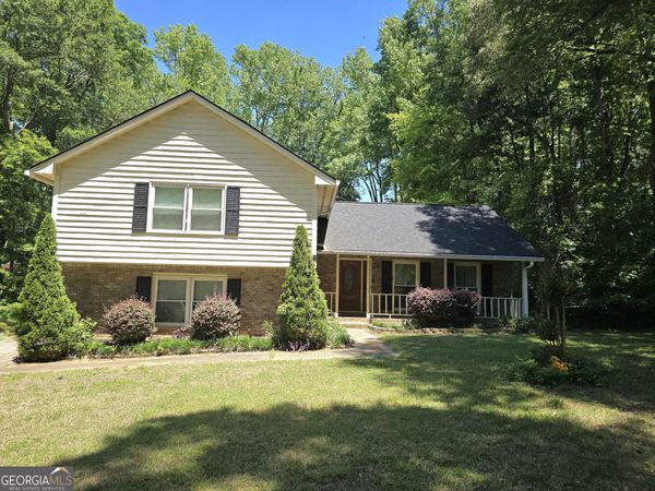 155 N Fayette Court, Fayetteville, GA 30214