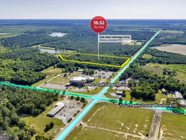 2126 W Oakridge Drive, Albany, GA 31721