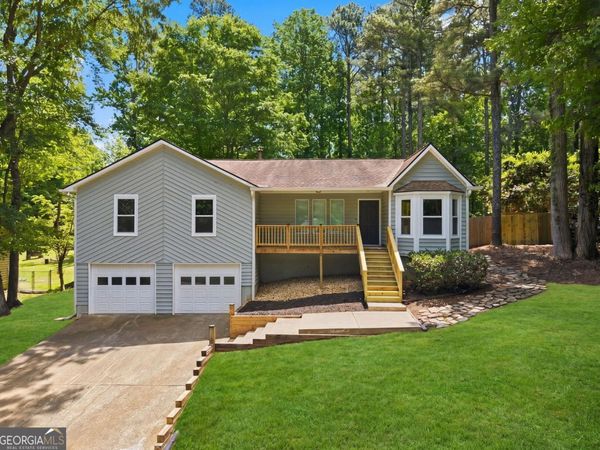 1027 Summer Place NW, Acworth, GA 30102
