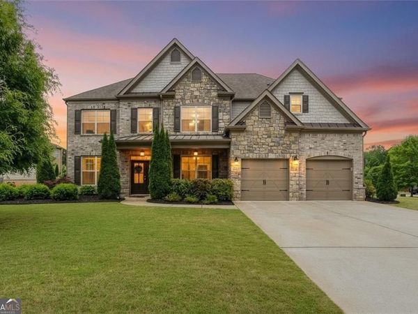 802 Omaha Place, Kennesaw, GA 30152