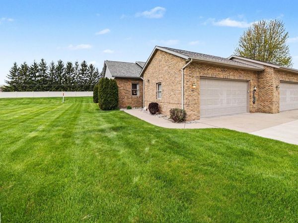 2770 Sable Court, Unit 3, Mt Pleasant, MI 48858