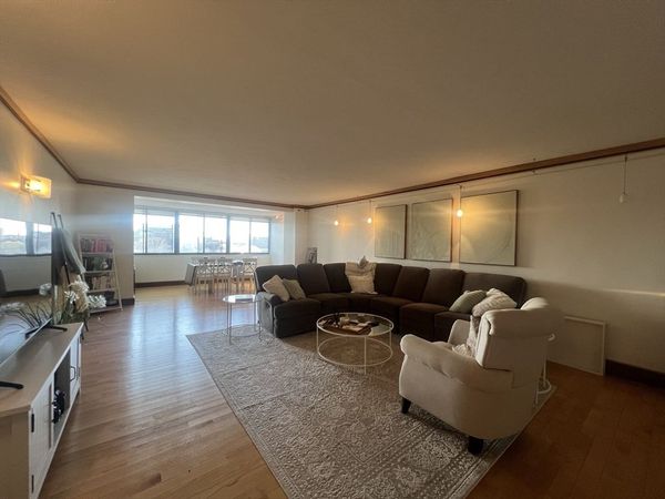 8 Whittier Place, Unit 7H, Boston, MA 02114