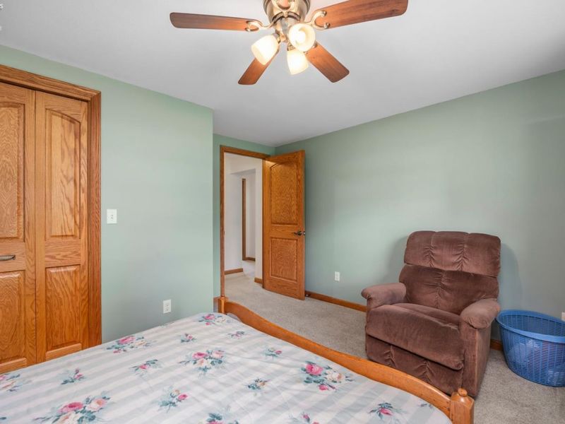 2132 E Cole Road, Fremont, OH 43420 Photo 18