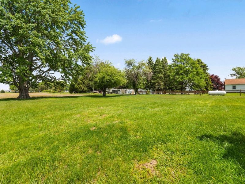 2132 E Cole Road, Fremont, OH 43420 Photo 37