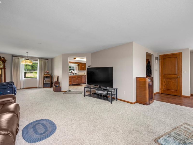 2132 E Cole Road, Fremont, OH 43420 Photo 5