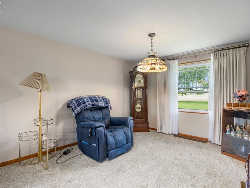 2132 E Cole Road, Fremont, OH 43420 Photo 9