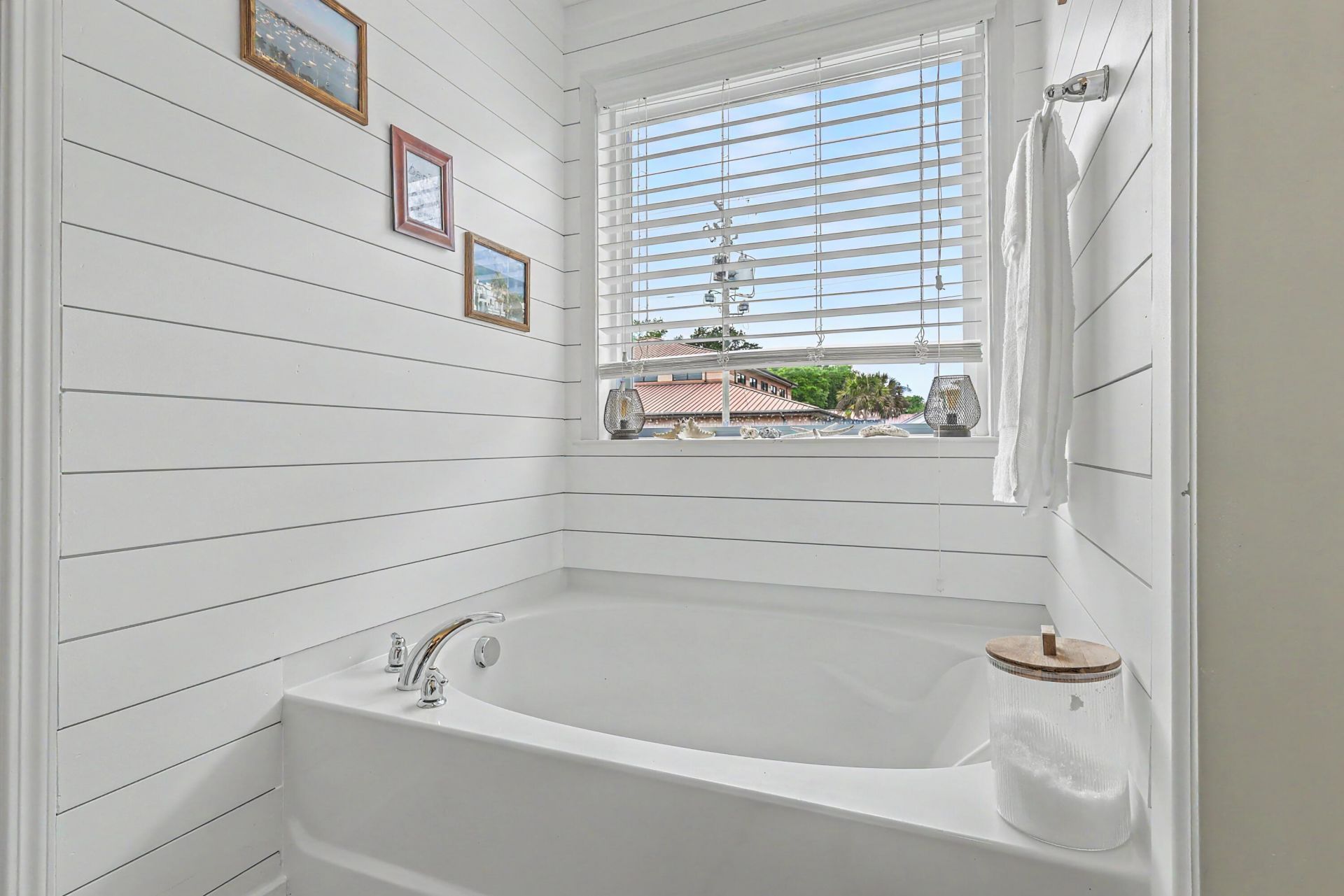 106 Medford Drive Photo 28