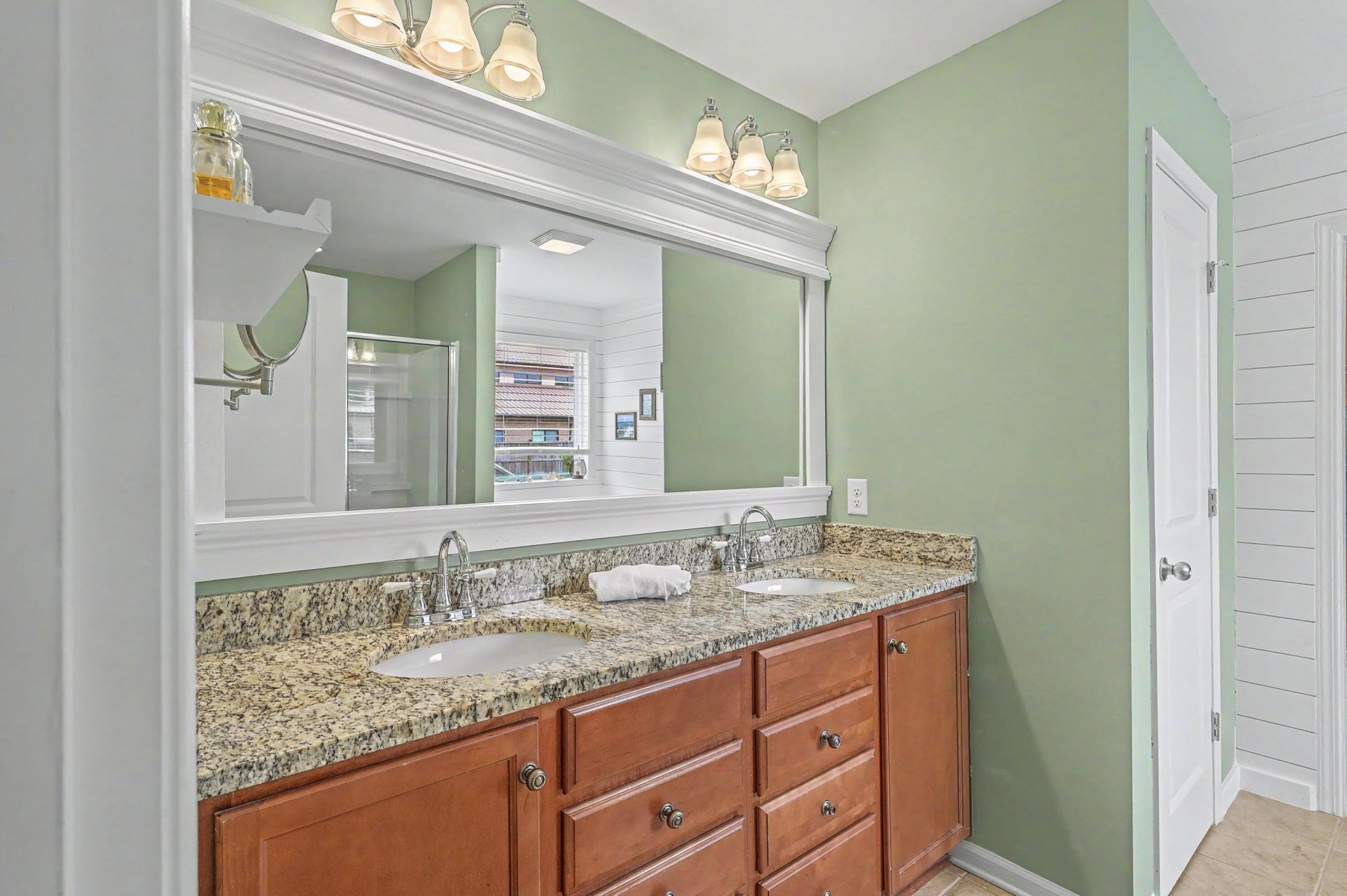 106 Medford Drive Photo 29