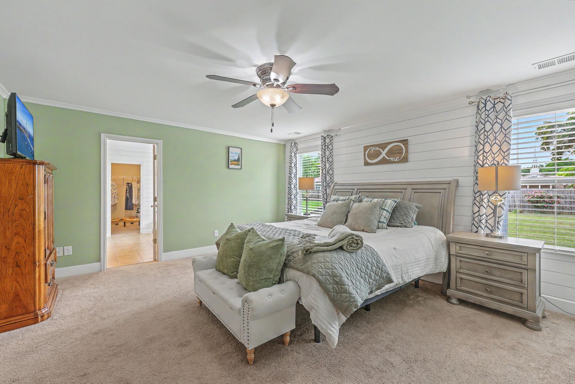 106 Medford Drive Photo 32