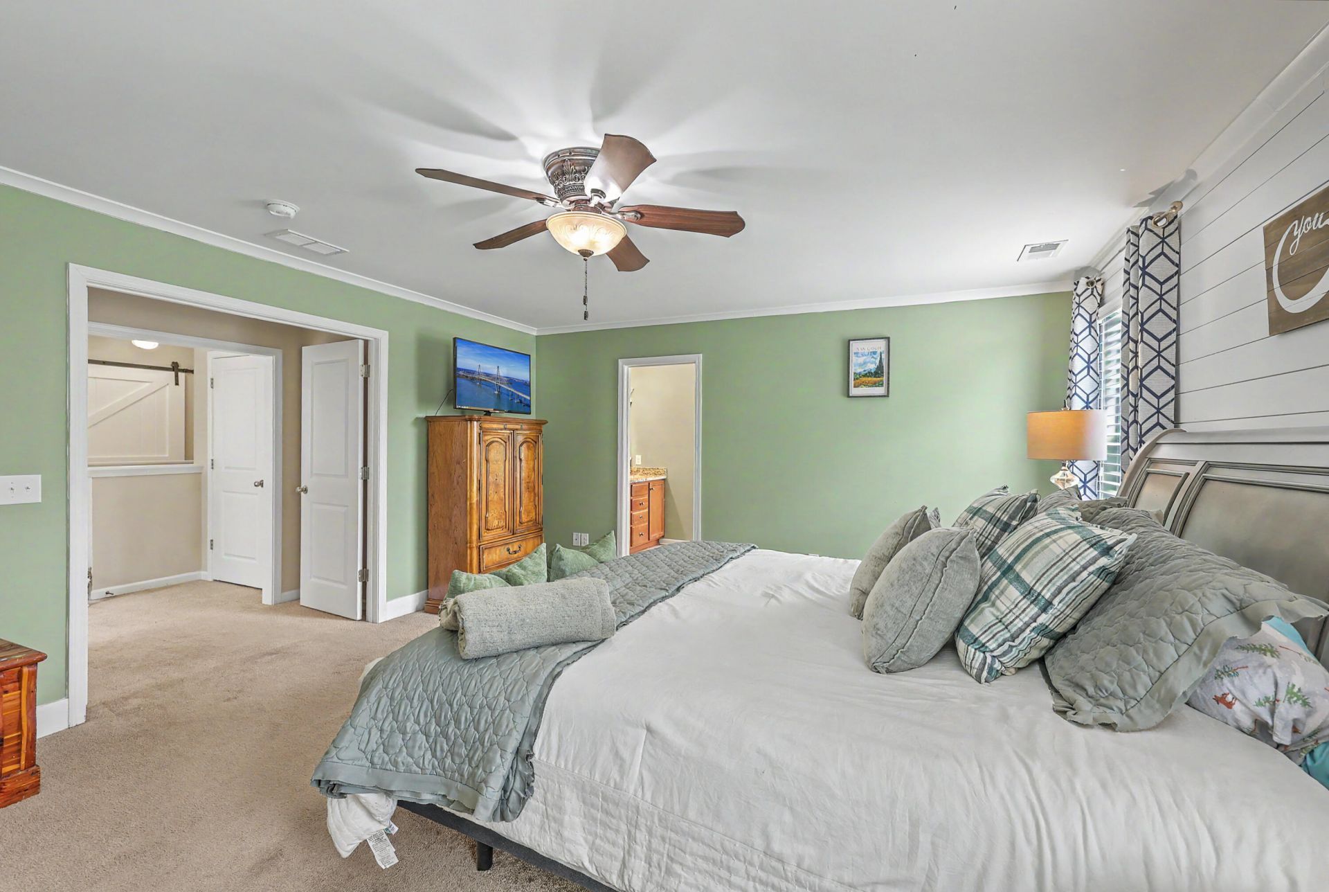 106 Medford Drive Photo 34