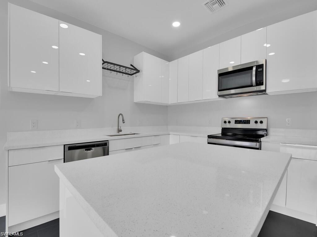 4550 29th St Sw, Lehigh Acres, FL 33973 Photo