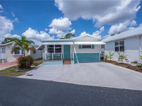 195 Ramble DR, NORTH FORT MYERS, FL 33903