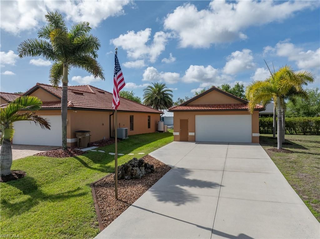 3810 NW 46th St, Cape Coral, FL 33993 Photo