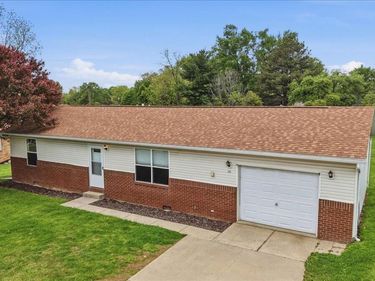 329 Wooster Road, Mount Vernon, OH 43050