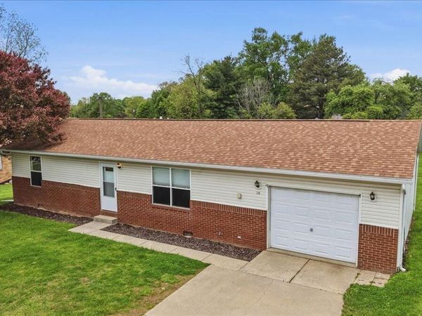 329 Wooster Road , Mount Vernon, OH 43050