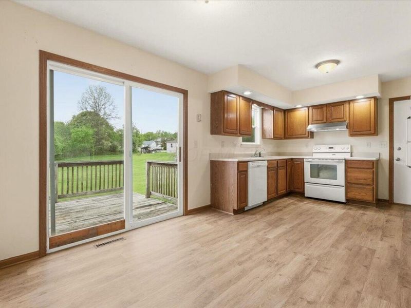 329 Wooster Road , Mount Vernon, OH 43050 Photo 5