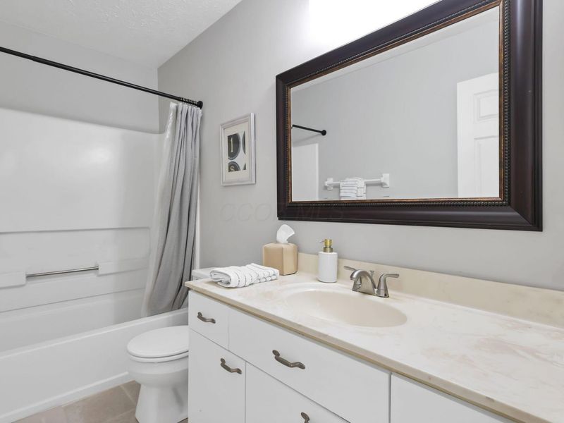 27 W Lincoln Street, Columbus, OH 43215 Photo 28
