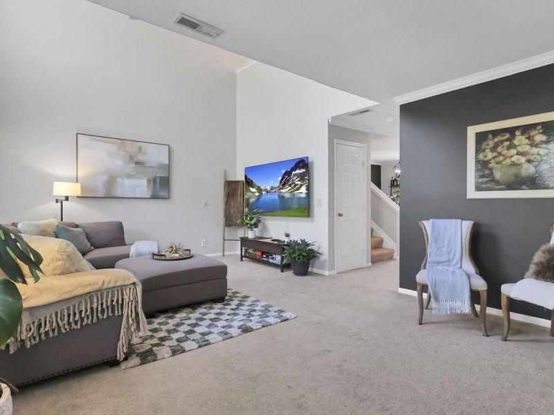 27 W Lincoln Street, Columbus, OH 43215 Photo 6
